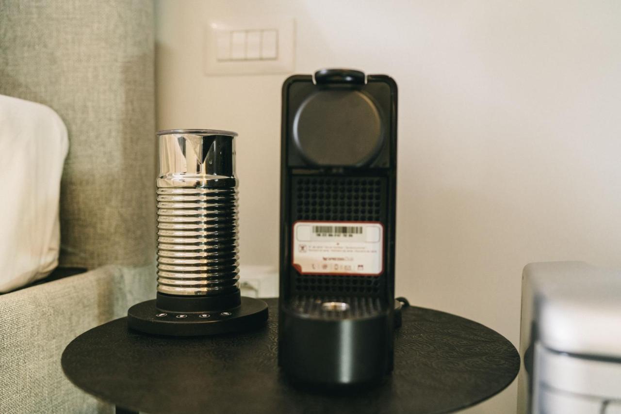 Della Croce Luxury Hotell Rom Exteriör bild