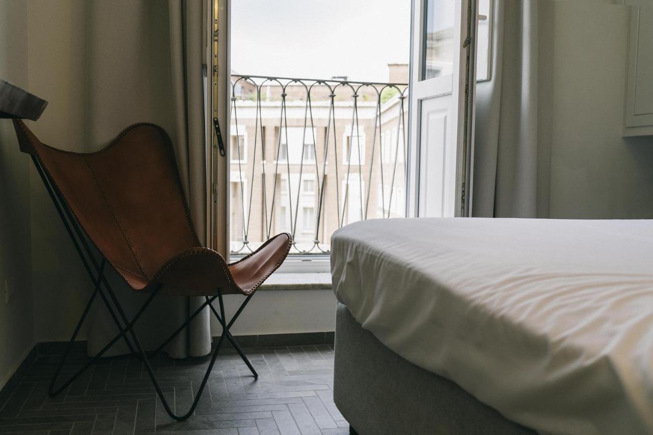 Della Croce Luxury Hotell Rom Exteriör bild