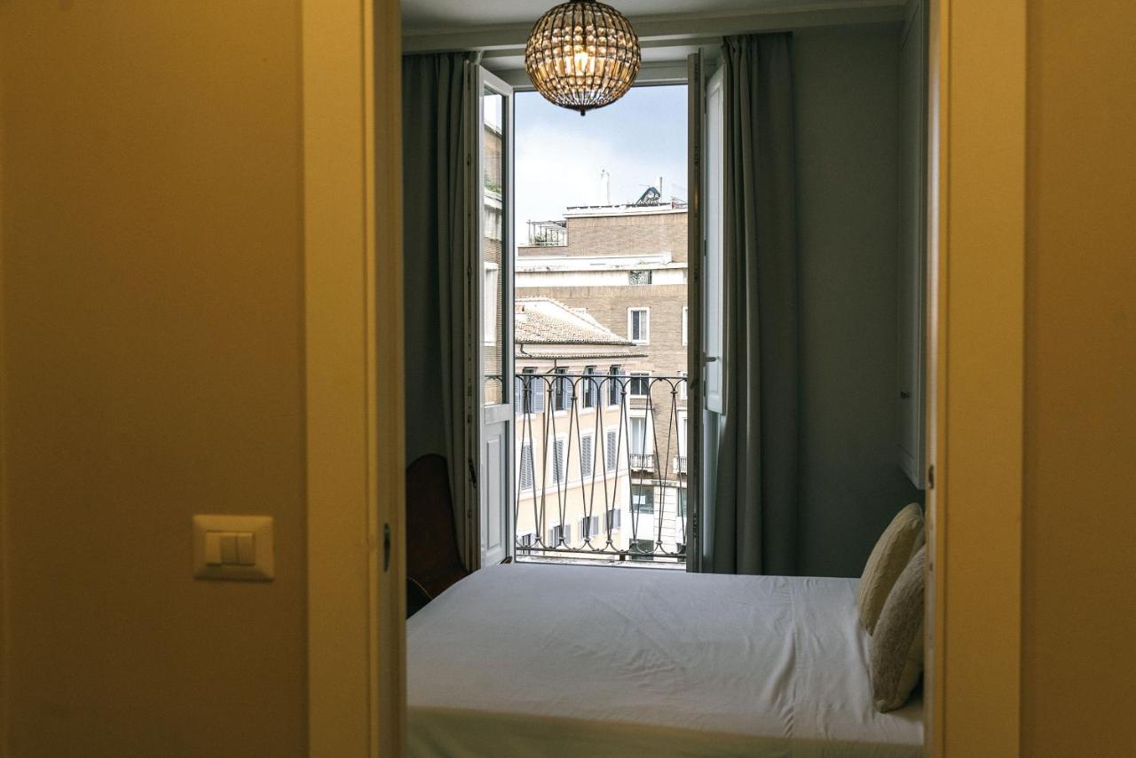 Della Croce Luxury Hotell Rom Exteriör bild